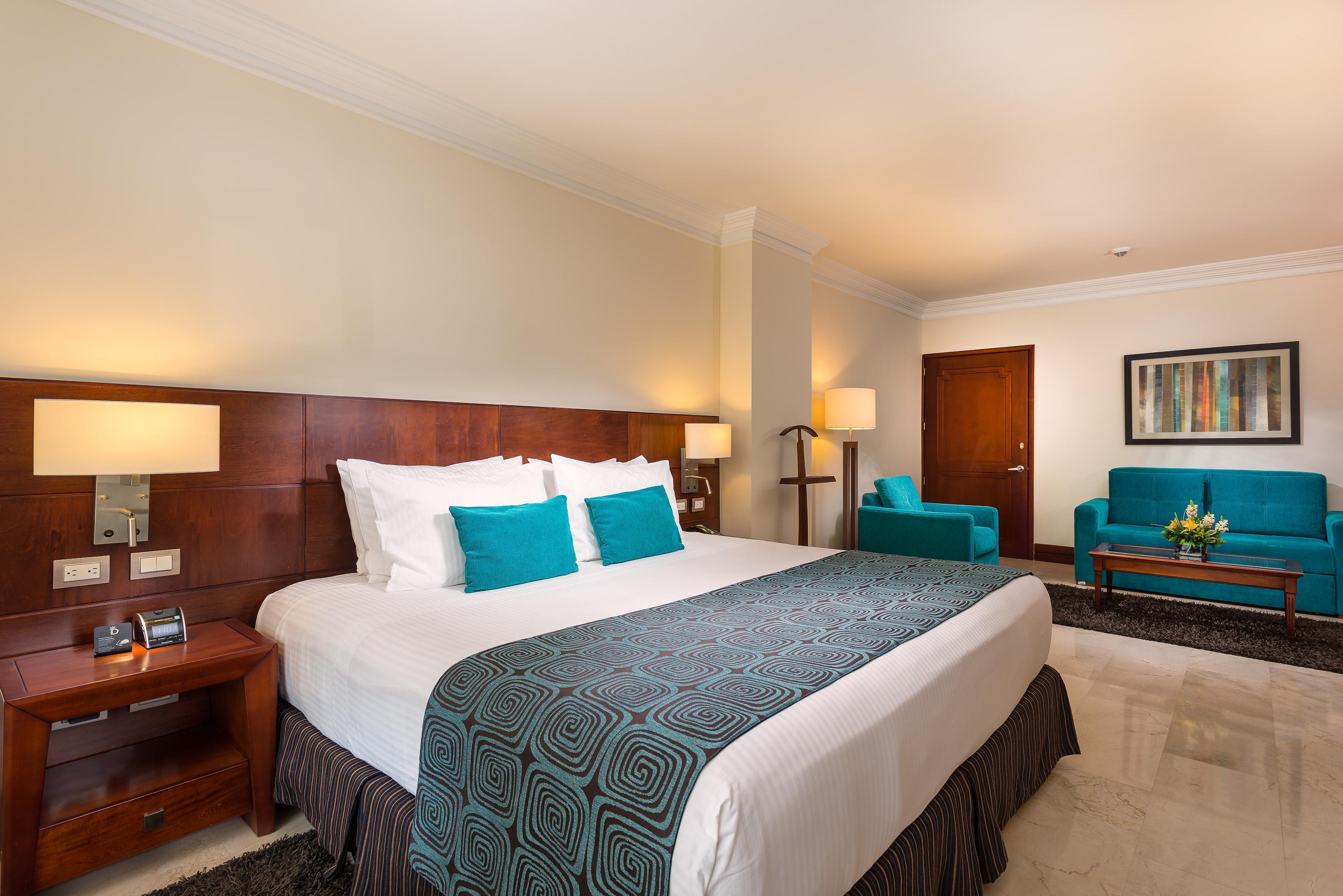 Hotel Dann Carlton بوكارامانغا المظهر الخارجي الصورة A room at the hotel