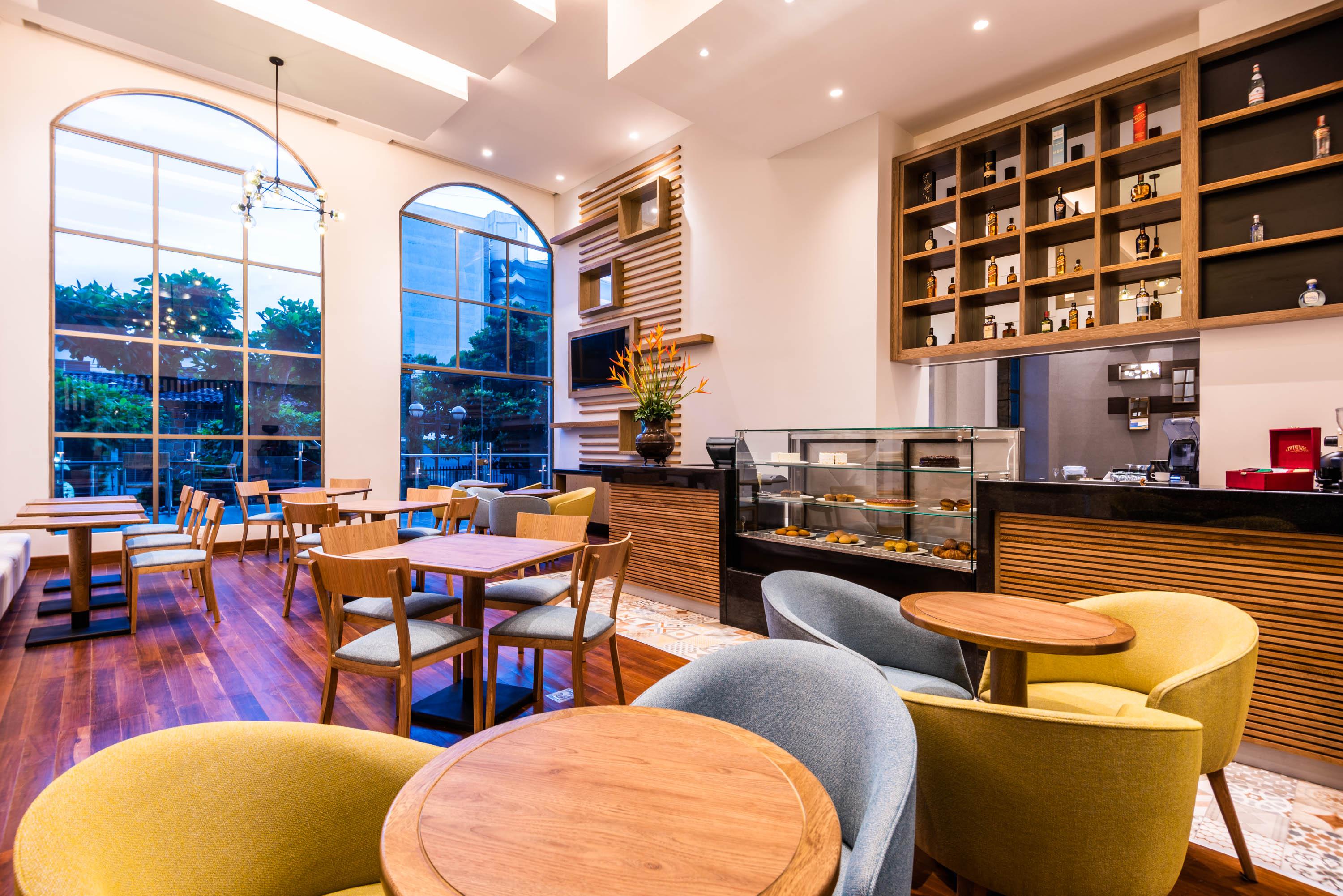 Hotel Dann Carlton بوكارامانغا المظهر الخارجي الصورة The Coffee Shop