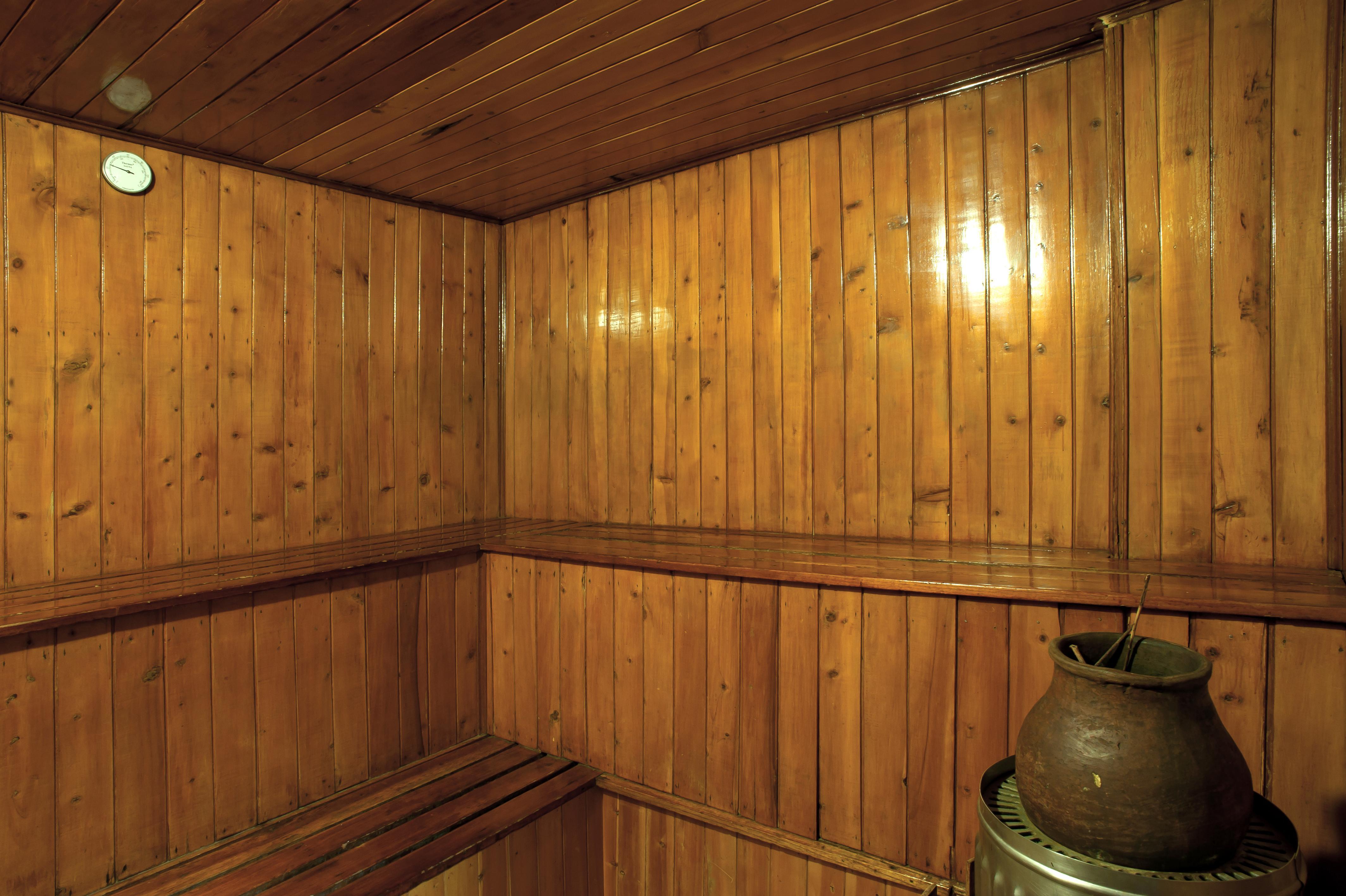 Hotel Dann Carlton بوكارامانغا المظهر الخارجي الصورة A traditional Finnish sauna