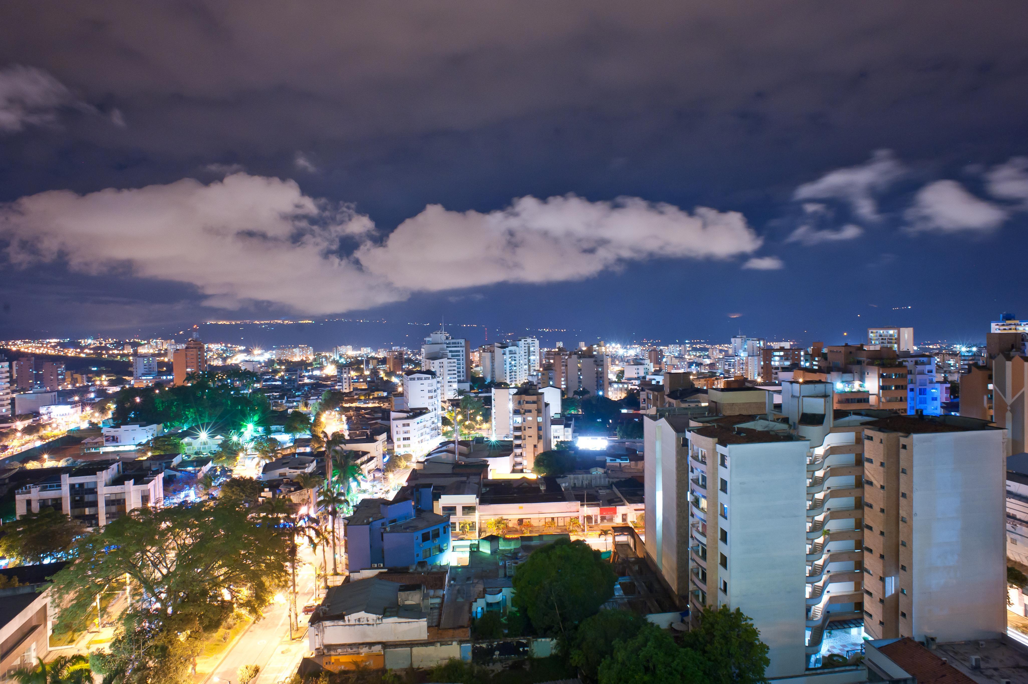 Hotel Dann Carlton بوكارامانغا المظهر الخارجي الصورة Maracaibo