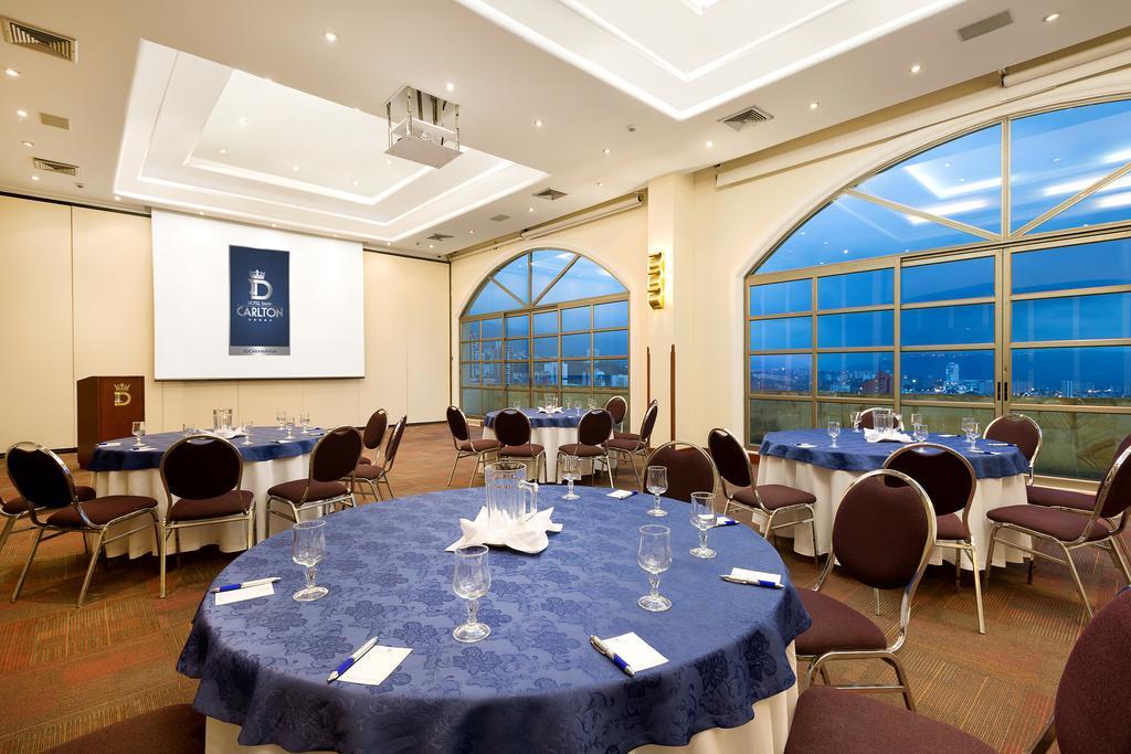 Hotel Dann Carlton بوكارامانغا المظهر الخارجي الصورة Meeting room